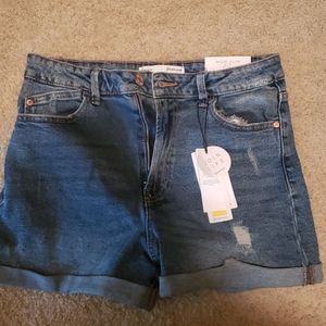 Mom slim fit jean shorts